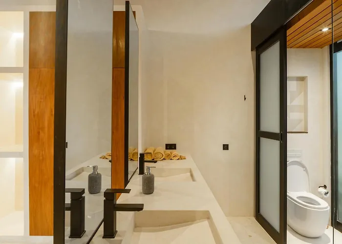Blacksand Echo A4 Villa
